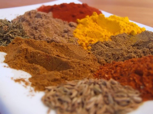 Madras spices Madras spices 640x480 What? Madras is not an authentic Indian curry