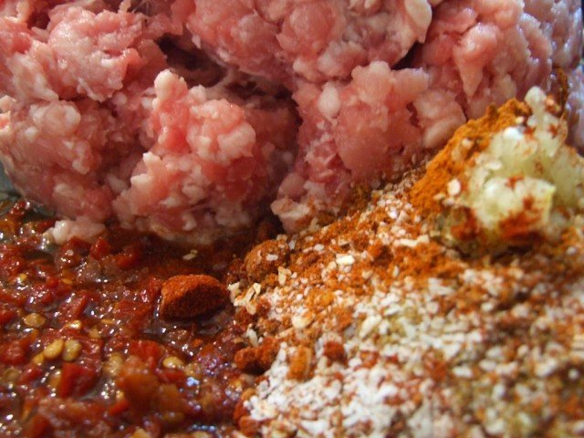 Mexican Chorizo Style Sausage Ingredients Mexican Chorizo Style Sausage Ingredients 640x480 Homemade Mexican Chorizo Style Sausages