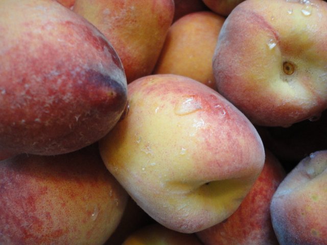 Fresh Picked Peaches