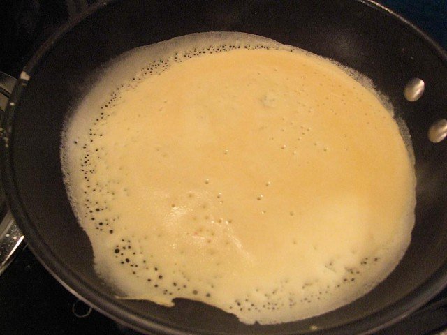 Crepe ready to flip
